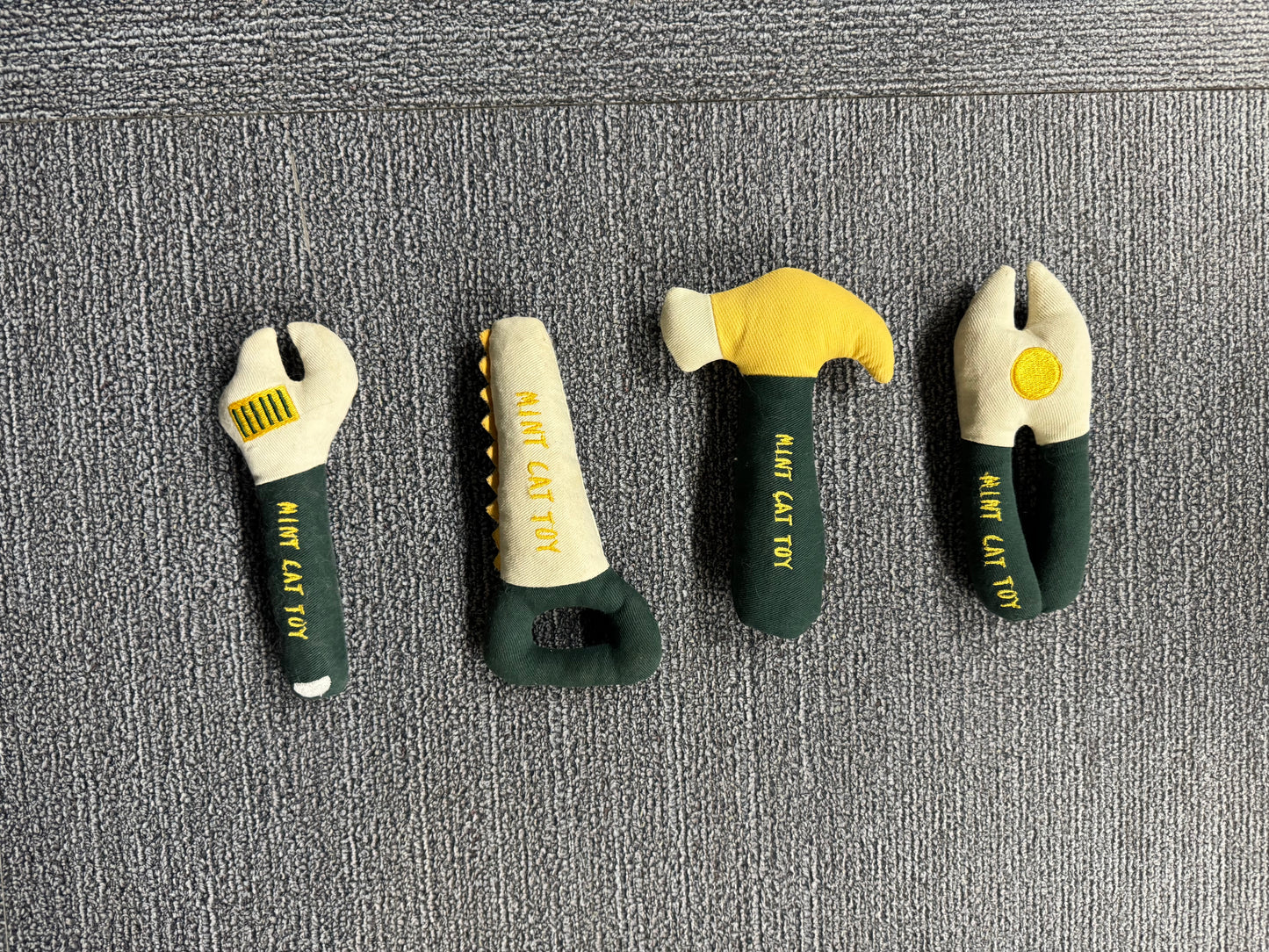 Joytale 4Pcs Tool-Shaped Catnip Pet Toys